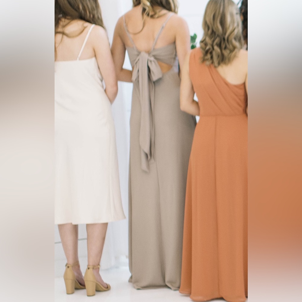TAUPE BRIDESMAIDS DRESS BIRDY GREY BENNY CREPE